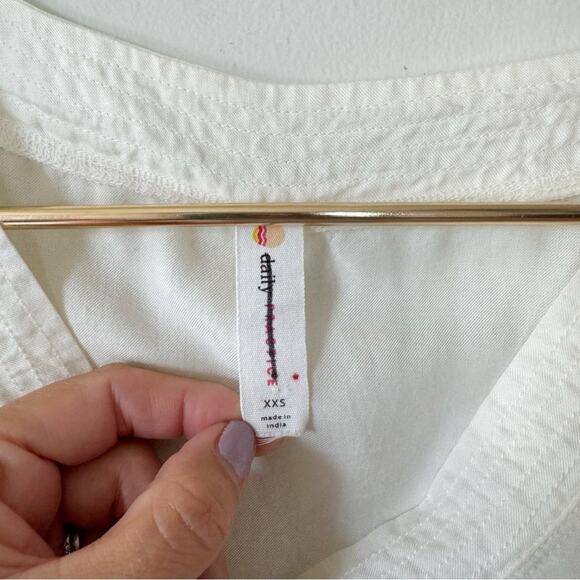 Anthropologie Daily Practice Black Floral Print Oversized V-Neck T-Shirt XXS - Picture 5 of 9